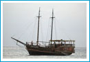 18th century spanish galeon boat